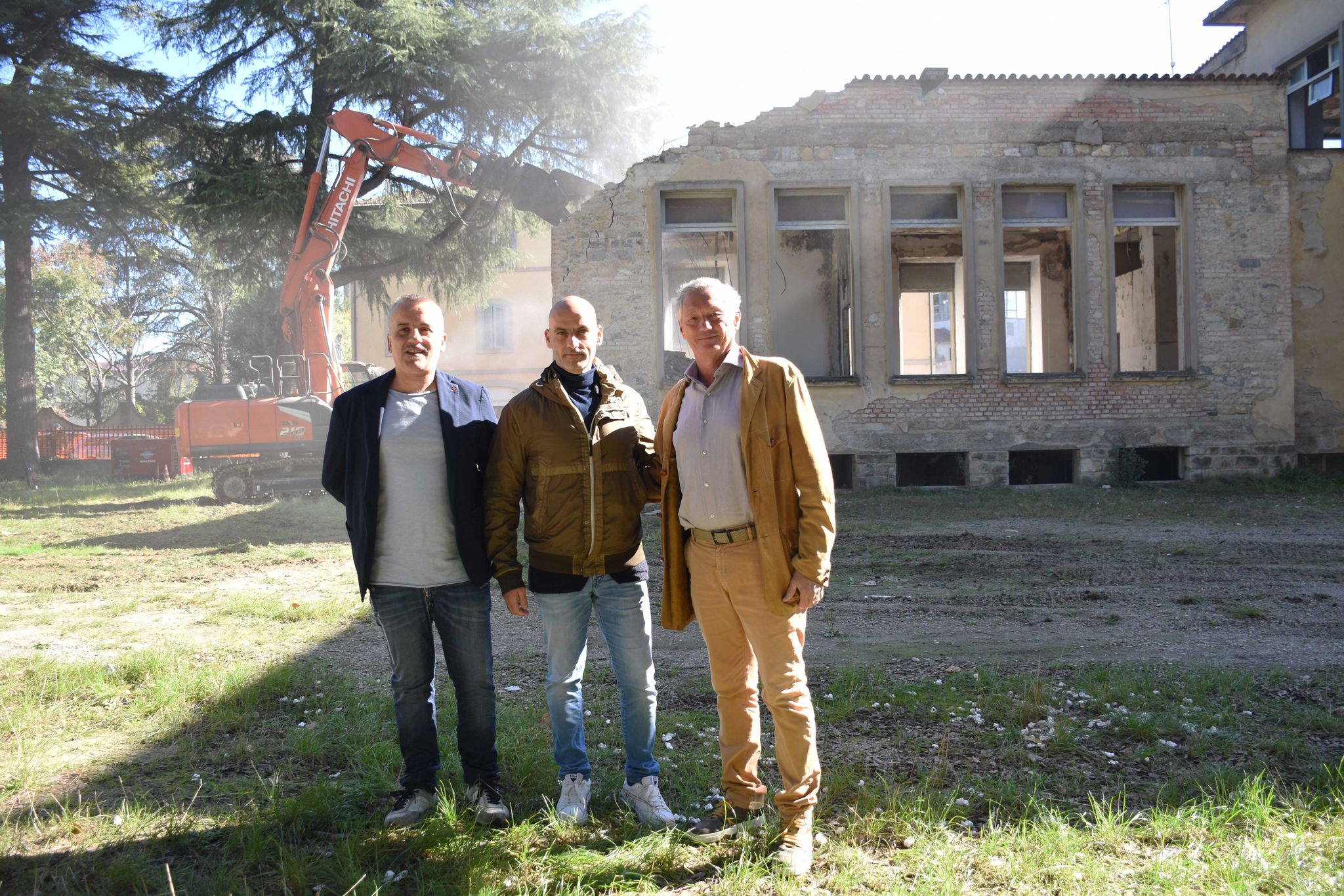 Città di Castello, iniziata la demolizione della ex scuola Garibaldi 1 Città di Castello, iniziata la demolizione della ex scuola Garibaldi - Attualità | TTV.it