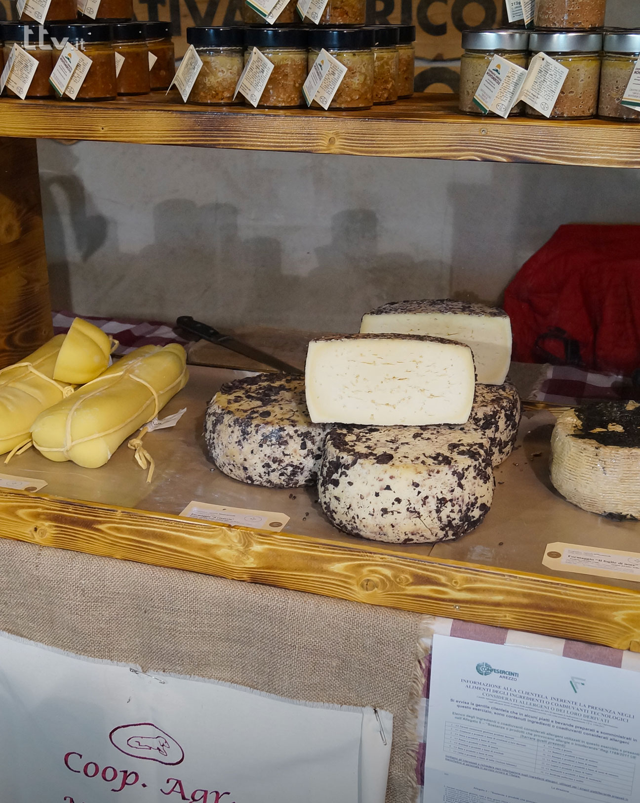 Cento gusti, cento emozioni: Anghiari celebra i sapori dell’Appennino 12 Cento gusti, cento emozioni: Anghiari celebra i sapori dell’Appennino - Eventi | TTV.it