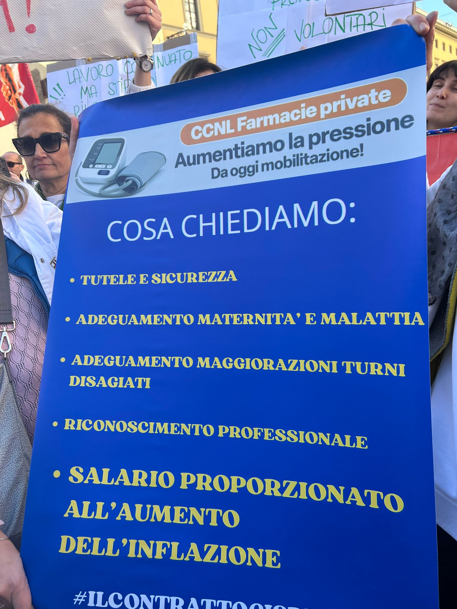 Farmacisti in sciopero, anche la Valtiberina a Firenze: “Contratto fermo dal 2024” 3 Farmacisti in sciopero, anche la Valtiberina a Firenze: “Contratto fermo dal 2024” - Economia e lavoro | TTV.it