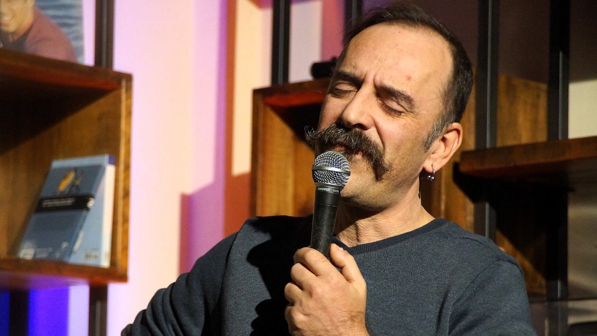 Offendere con stile: Giorgio Magri porta il suo show in Altotevere 7 Offendere con stile: Giorgio Magri porta il suo show in Altotevere - Eventi | TTV.it