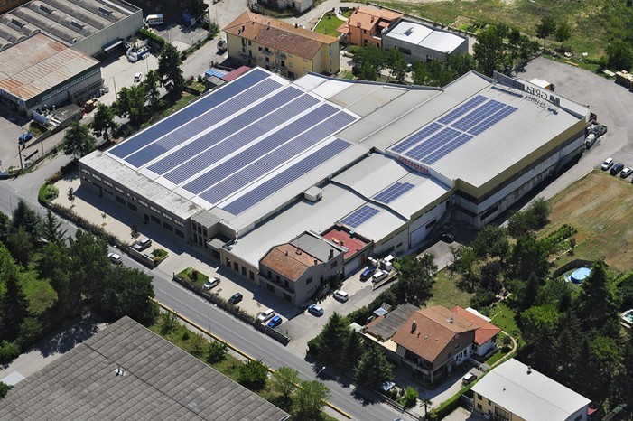 Nasce GRAFICOM: il nuovo polo italiano del POP, packaging e printing, tra innovazione e sostenibilità 3 Nasce GRAFICOM: il nuovo polo italiano del POP, packaging e printing, tra innovazione e sostenibilità - Economia e lavoro | TTV.it