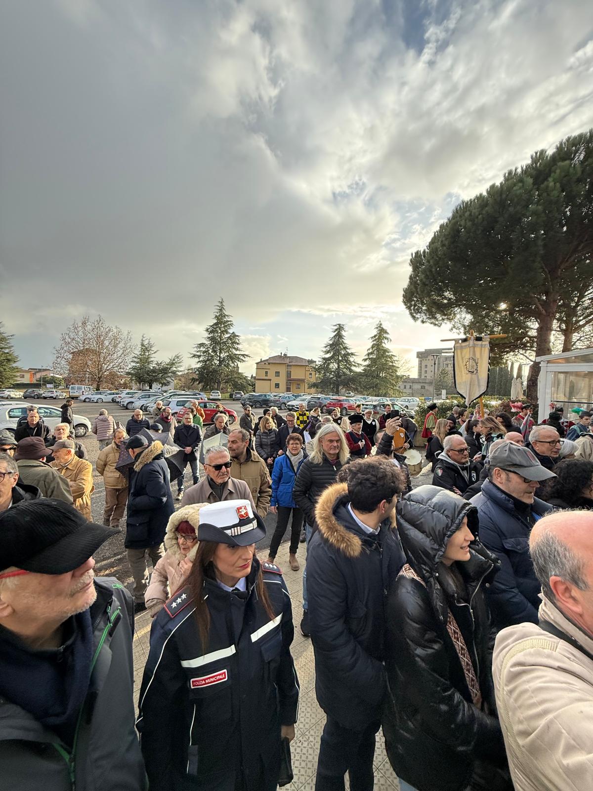 “Zillone, uomo di sport e simbolo della comunità”: Sansepolcro intitola il palazzetto a Pietro Besi 2 “Zillone, uomo di sport e simbolo della comunità”: Sansepolcro intitola il palazzetto a Pietro Besi - Sport | TTV.it