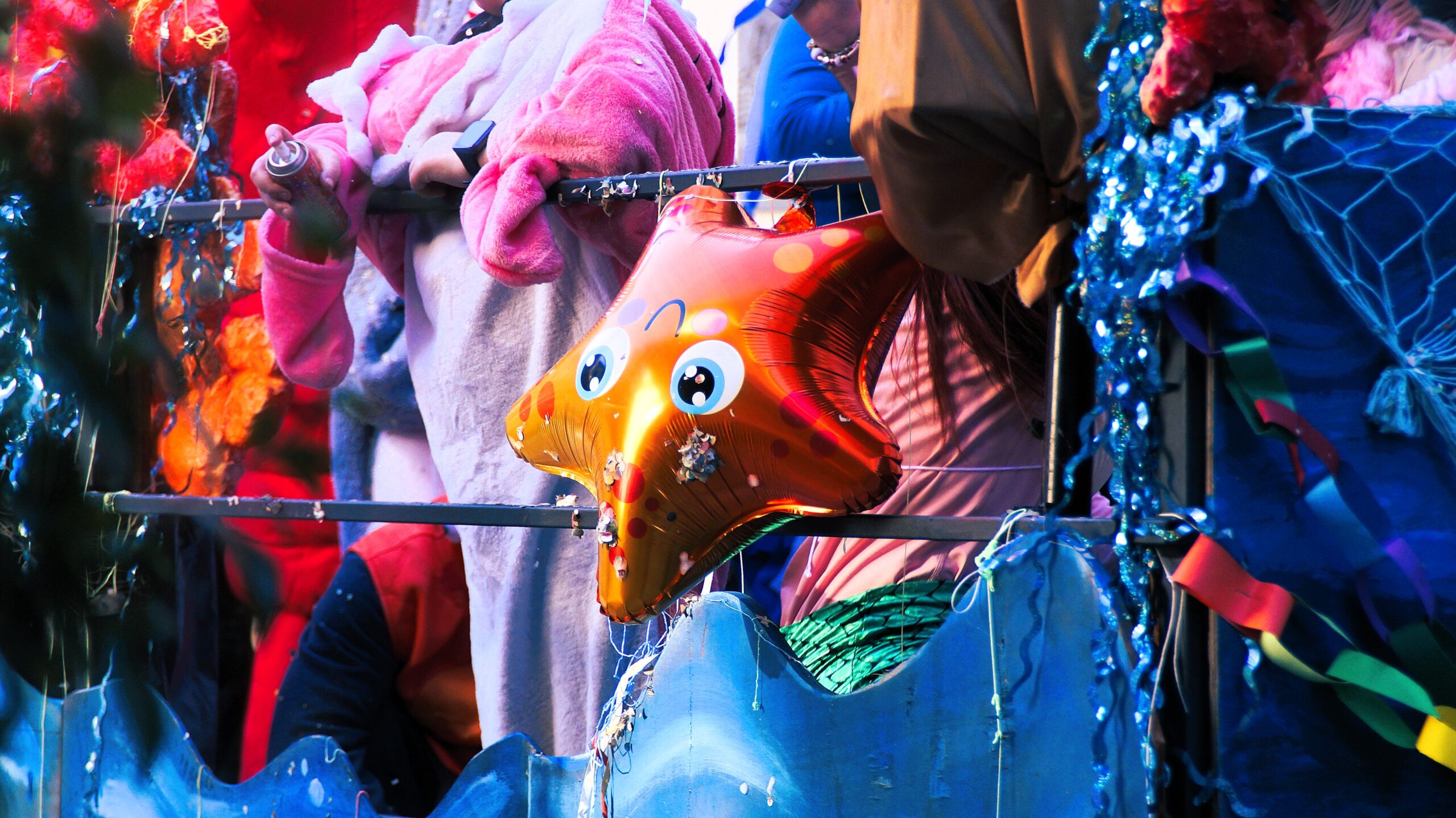 Carnevale di Anghiari: coriandoli e luci aspettando primavera 27 Carnevale di Anghiari: coriandoli e luci aspettando primavera - Attualità | TTV.it