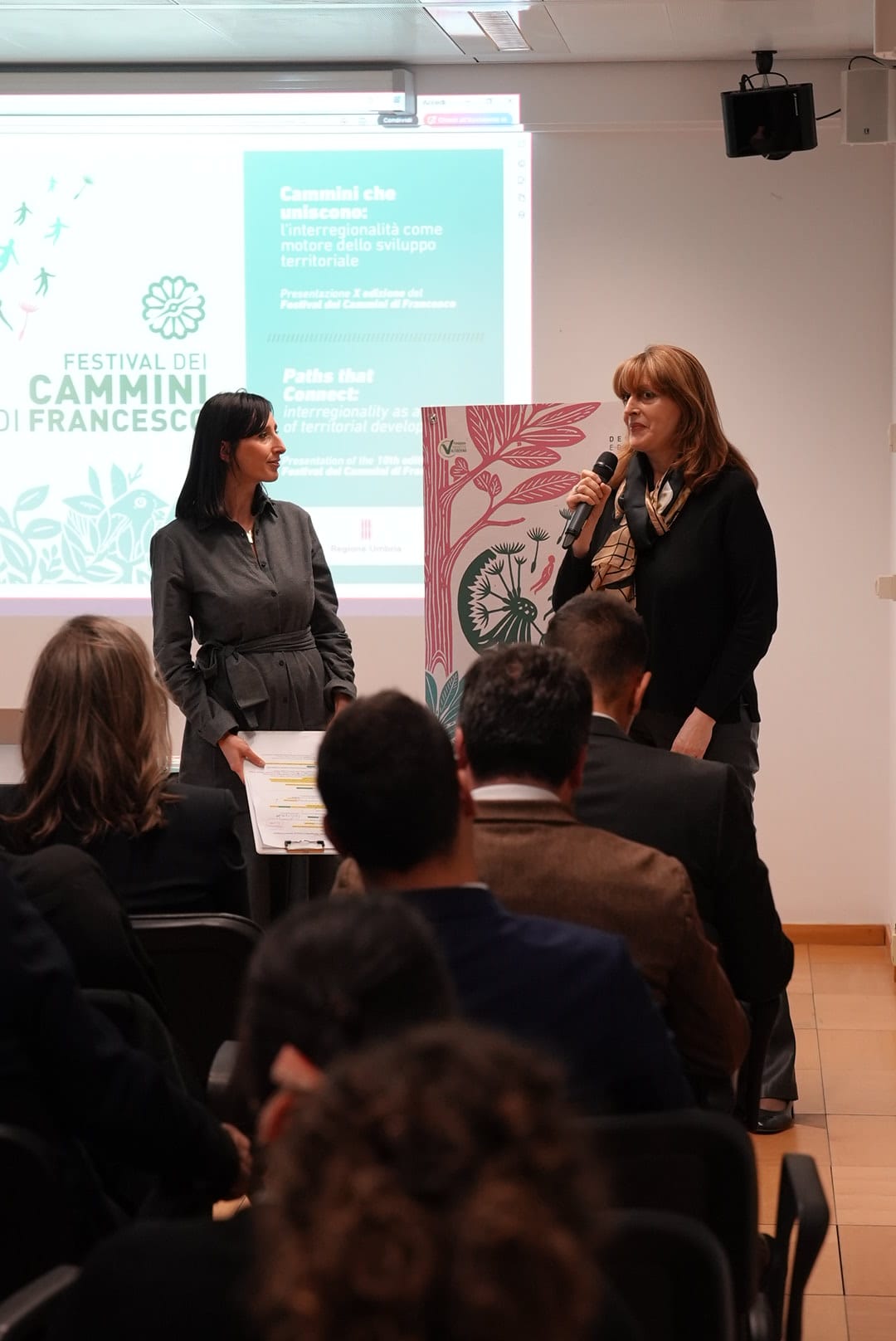 Tra sentieri, idee e comunità: presentata l’edizione 2026 del Festival dei Cammini di Francesco 8 Tra sentieri, idee e comunità: presentata l’edizione 2026 del Festival dei Cammini di Francesco - Festival dei Cammini di Francesco, Eventi | TTV.it