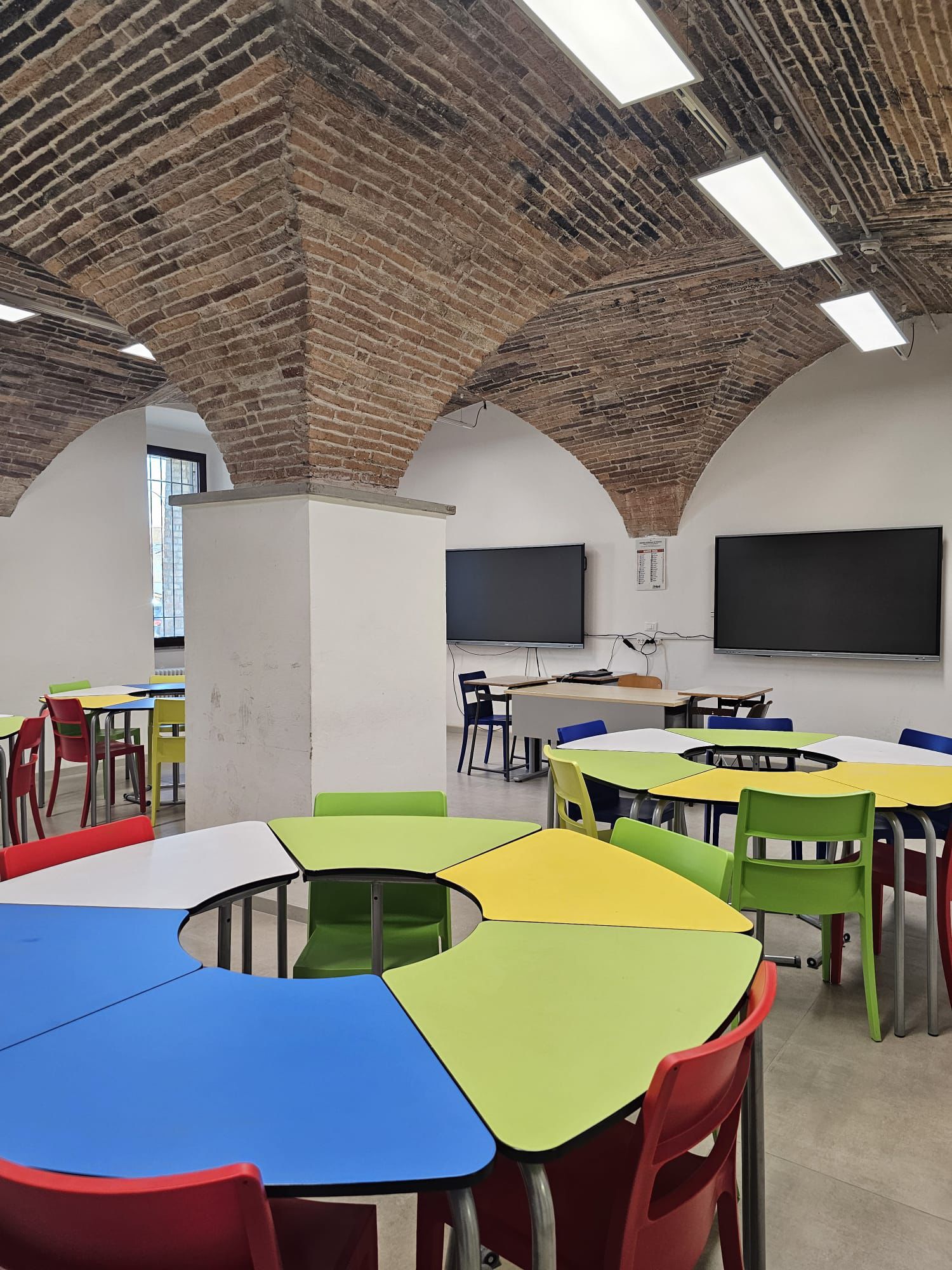 Città di Castello, il Liceo “Plinio il Giovane” torna nella sua sede storica 2 Città di Castello, il Liceo “Plinio il Giovane” torna nella sua sede storica - Attualità | TTV.it