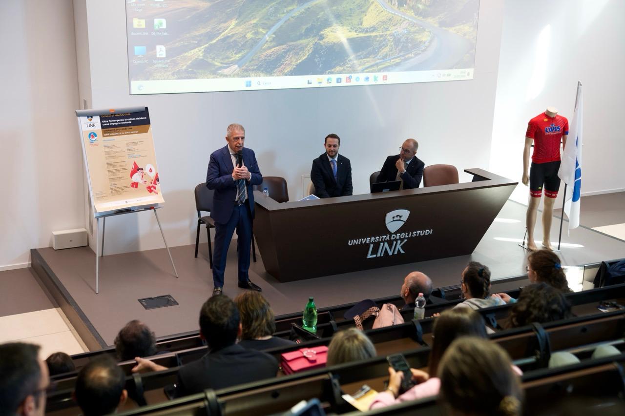 “Donare oltre l’emergenza”: l'iniziativa di UniLink e Avis 4 “Donare oltre l’emergenza”: l'iniziativa di UniLink e Avis - Attualità | TTV.it
