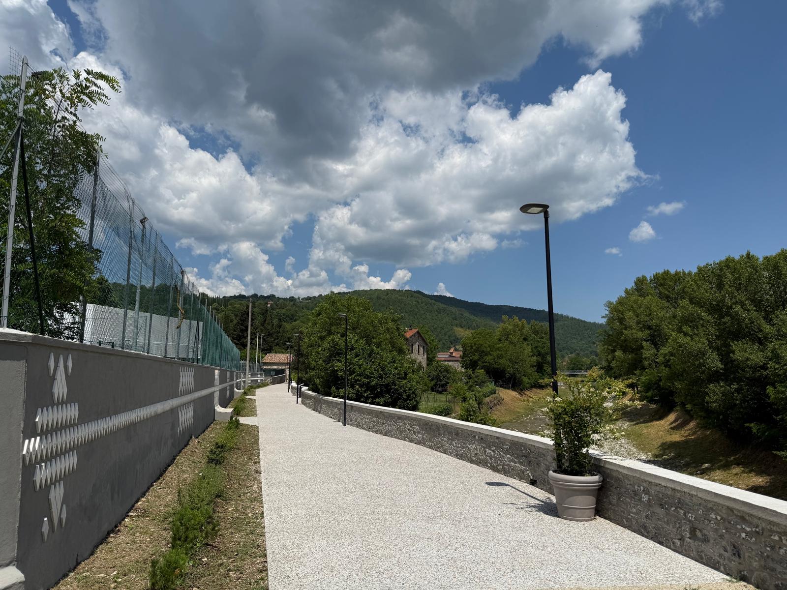 Inaugurato a Pieve Santo Stefano il Largo dei Ricordi lungo il Tevere 3 Inaugurato a Pieve Santo Stefano il Largo dei Ricordi lungo il Tevere - Attualità | TTV.it