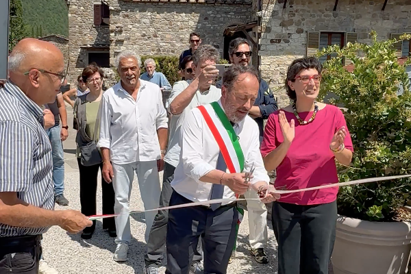 Inaugurato a Pieve Santo Stefano il Largo dei Ricordi lungo il Tevere 7 Inaugurato a Pieve Santo Stefano il Largo dei Ricordi lungo il Tevere - Attualità | TTV.it