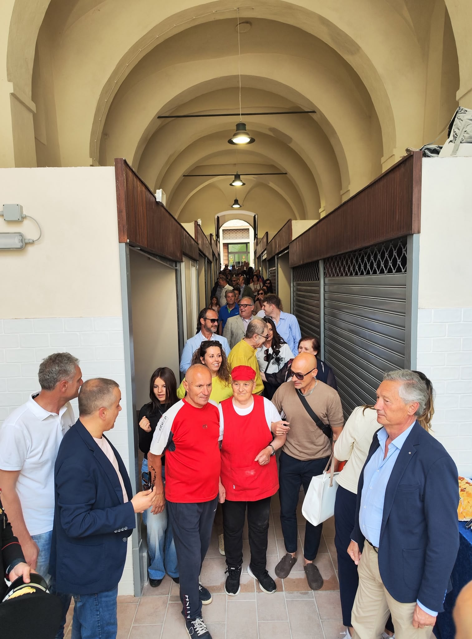 Città di Castello ritrova il mercato coperto di corso Cavour - Attualità | TTV.it