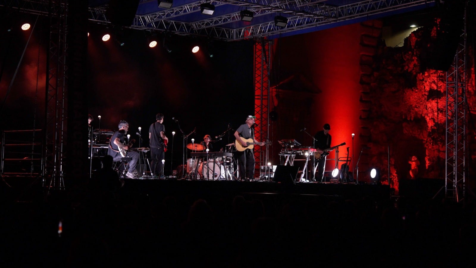Il Festival dei Cammini si chiude con il sold out di Niccolò Fabi a Città di Castello 2 Il Festival dei Cammini si chiude con il sold out di Niccolò Fabi a Città di Castello - Festival dei Cammini di Francesco, Eventi | TTV.it