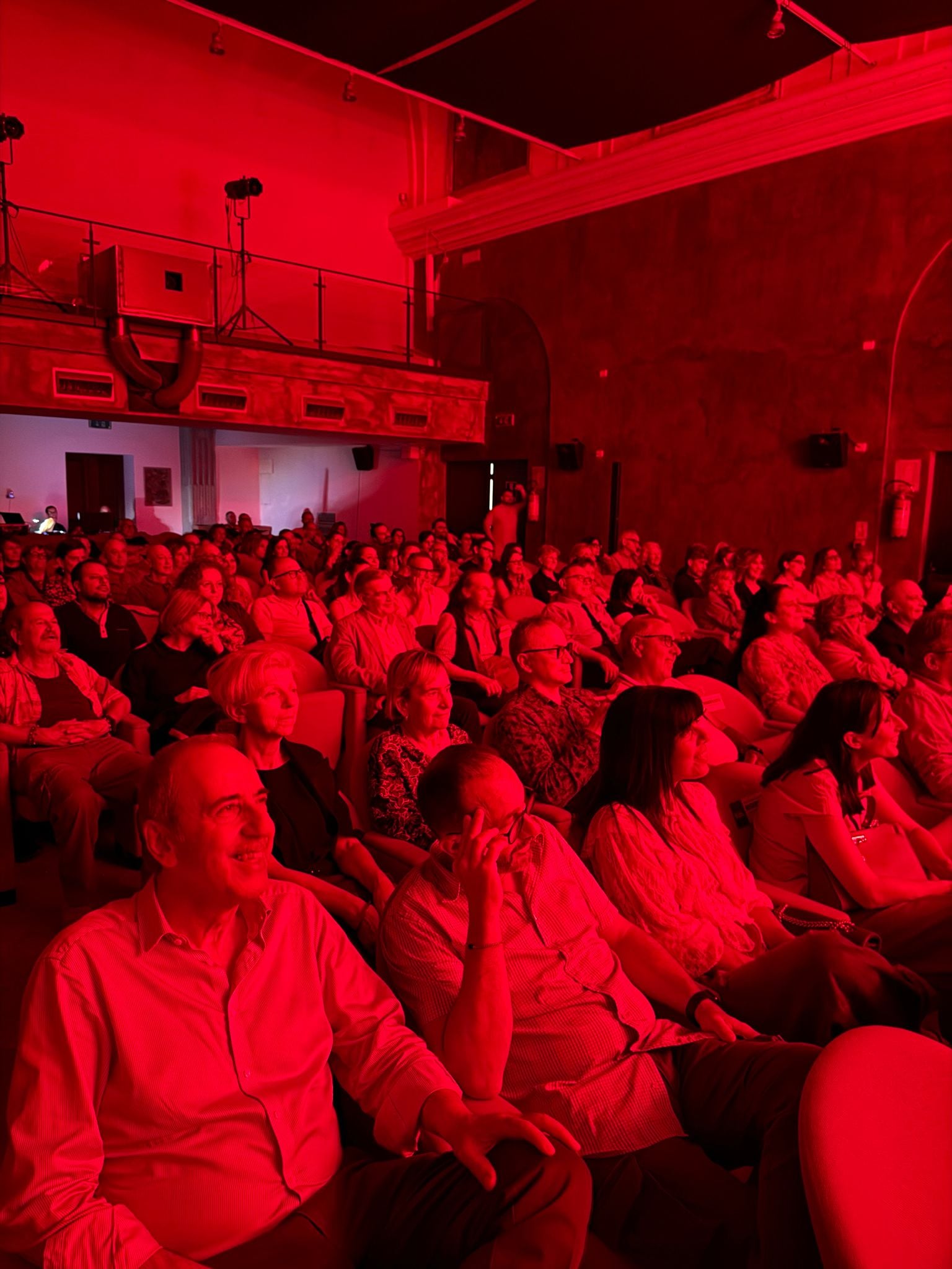 Il Festival dei Cammini si chiude con il sold out di Niccolò Fabi a Città di Castello 10 Il Festival dei Cammini si chiude con il sold out di Niccolò Fabi a Città di Castello - Festival dei Cammini di Francesco, Eventi | TTV.it