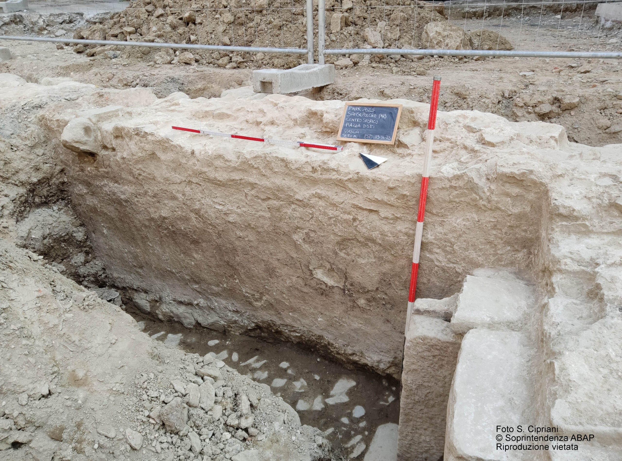 Sansepolcro riscopre Piazza Dotti prima che diventasse una piazza 3 Sansepolcro riscopre Piazza Dotti prima che diventasse una piazza - Cultura, News, Storia | TTV.it