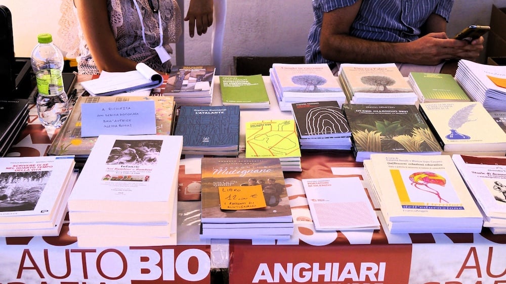 “La mia è la storia di una generazione”: a Raffaele Simone il premio Città dell’Autobiografia 9 “La mia è la storia di una generazione”: a Raffaele Simone il premio Città dell’Autobiografia - Cultura | TTV.it