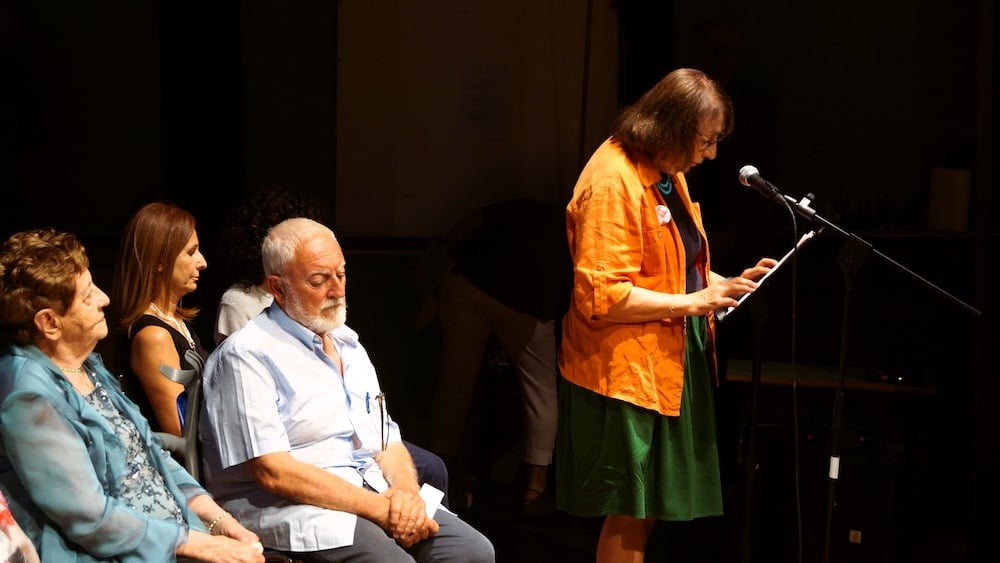 “La mia è la storia di una generazione”: a Raffaele Simone il premio Città dell’Autobiografia 1 “La mia è la storia di una generazione”: a Raffaele Simone il premio Città dell’Autobiografia - Cultura | TTV.it