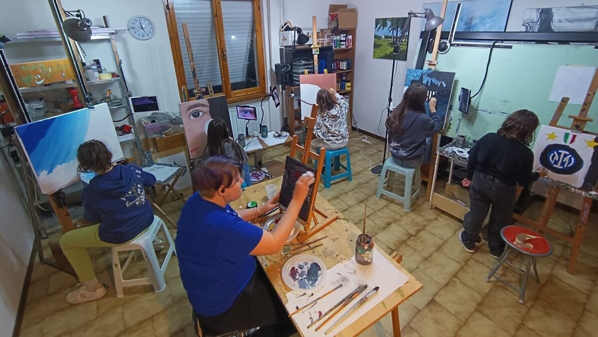 Dagli 8 agli 84 anni, settanta allievi espongono insieme a CasermArcheologica 1 Dagli 8 agli 84 anni, settanta allievi espongono insieme a CasermArcheologica - Cultura, Eventi | TTV.it